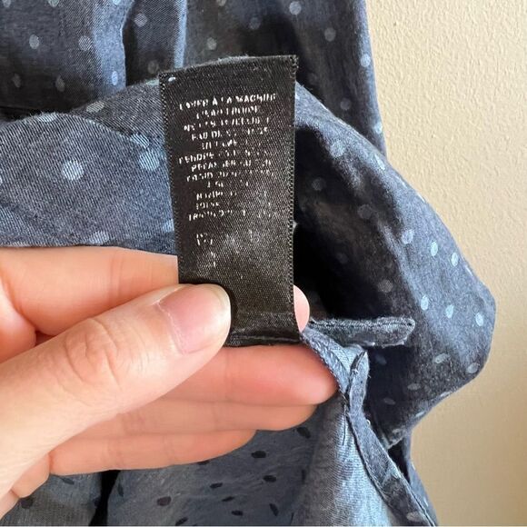 ✨ Lafayette 148 Women’s Blue Polka Dot Button Down Shirt Top Small - Picture 7 of 10